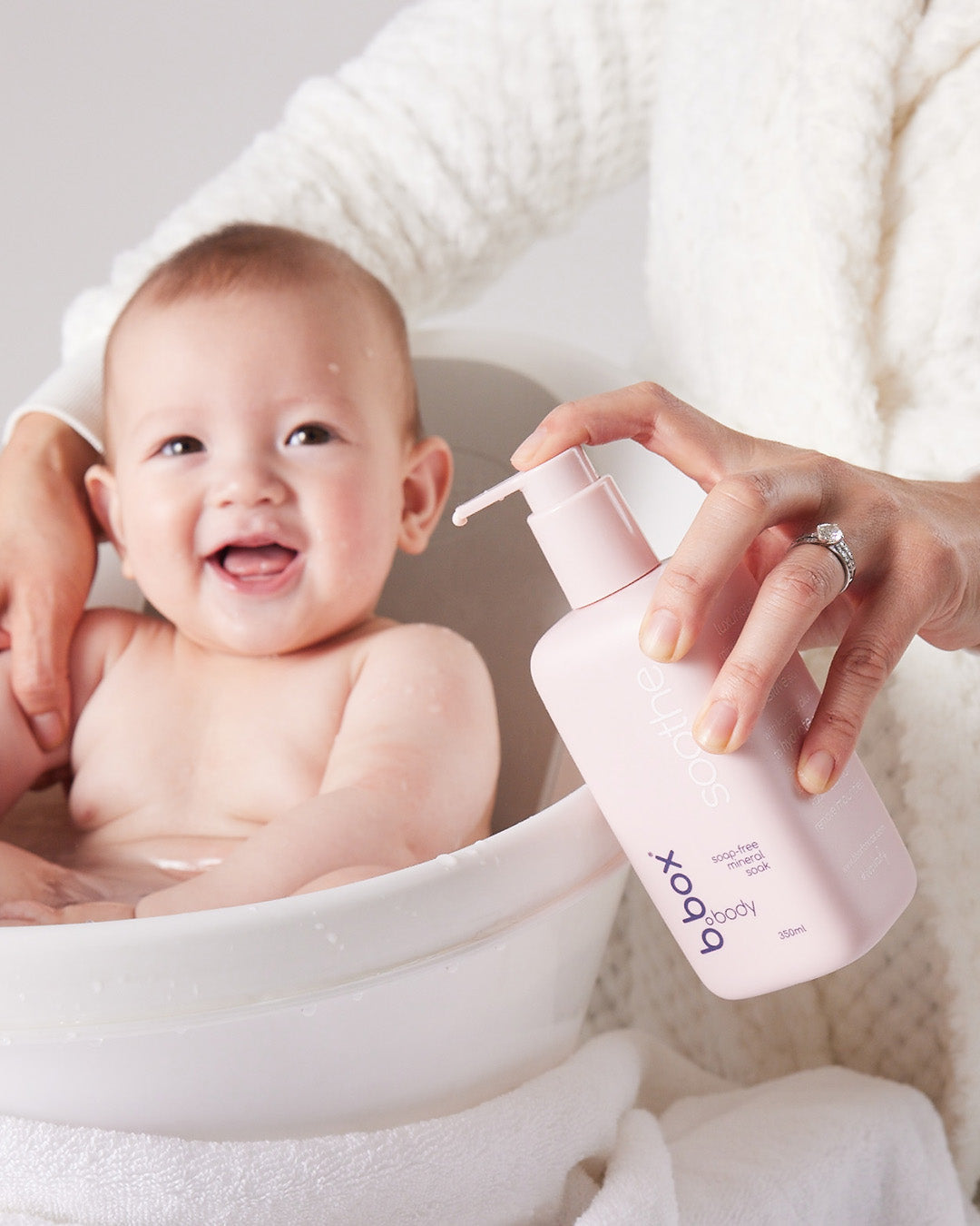 soothe soap-free baby mineral soak + wash